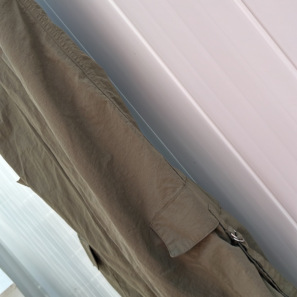 Parachute Pants Army Green with draw string waist and pant let, 3 pocket size M - Picture 8 of 10